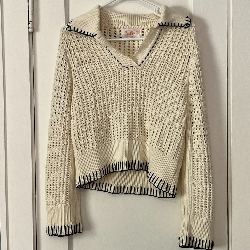 Audrey Parks + Francesca's collared open knit embroidered sweater size small